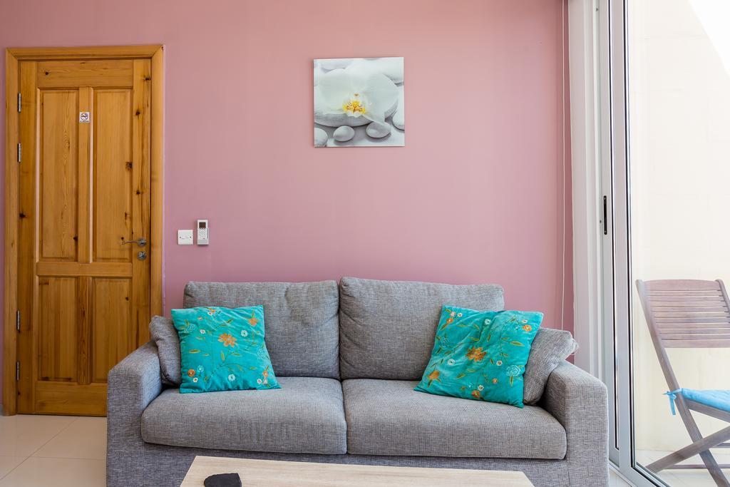 Seaview Luxury Penthouse With Shared Swimming Pool Apartment Għajnsielem Екстериор снимка