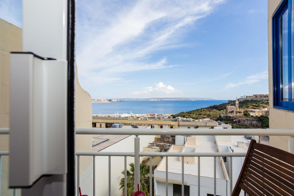 Seaview Luxury Penthouse With Shared Swimming Pool Apartment Għajnsielem Екстериор снимка