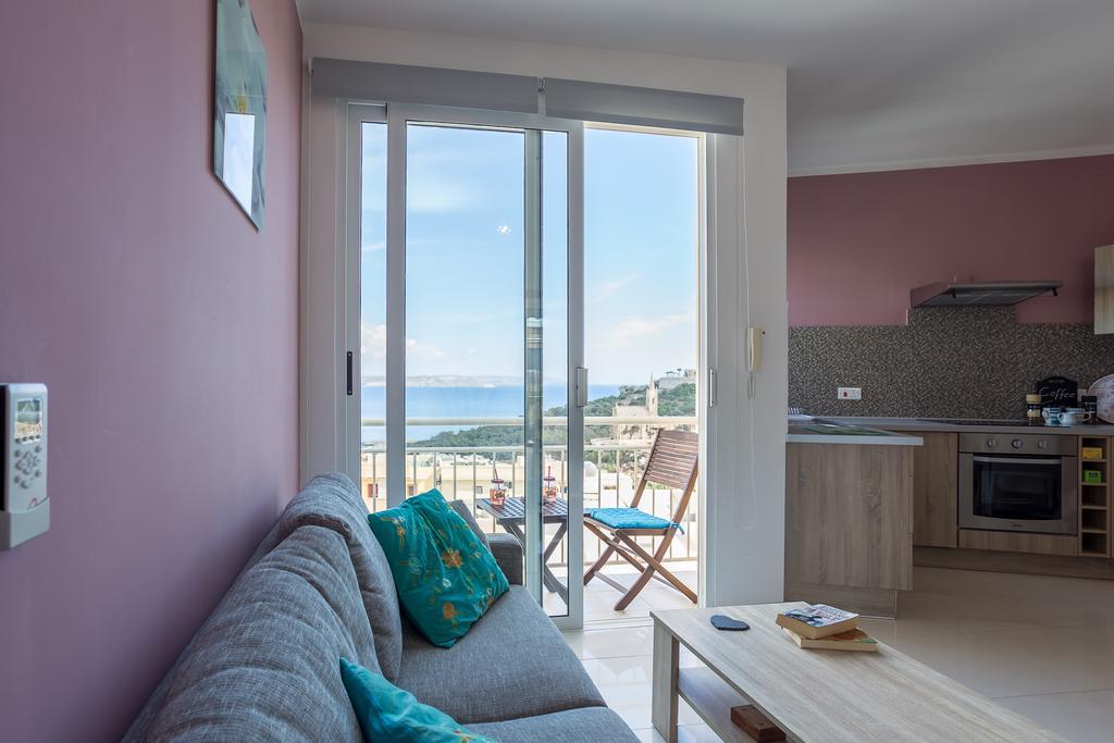 Seaview Luxury Penthouse With Shared Swimming Pool Apartment Għajnsielem Екстериор снимка